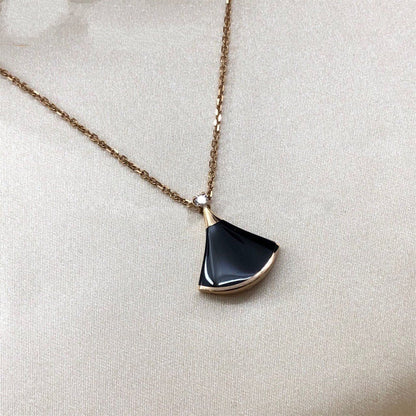 [Joyas Regalia] COLLAR DE ENSUEÑO ÓNIX 1 DIAMANTE