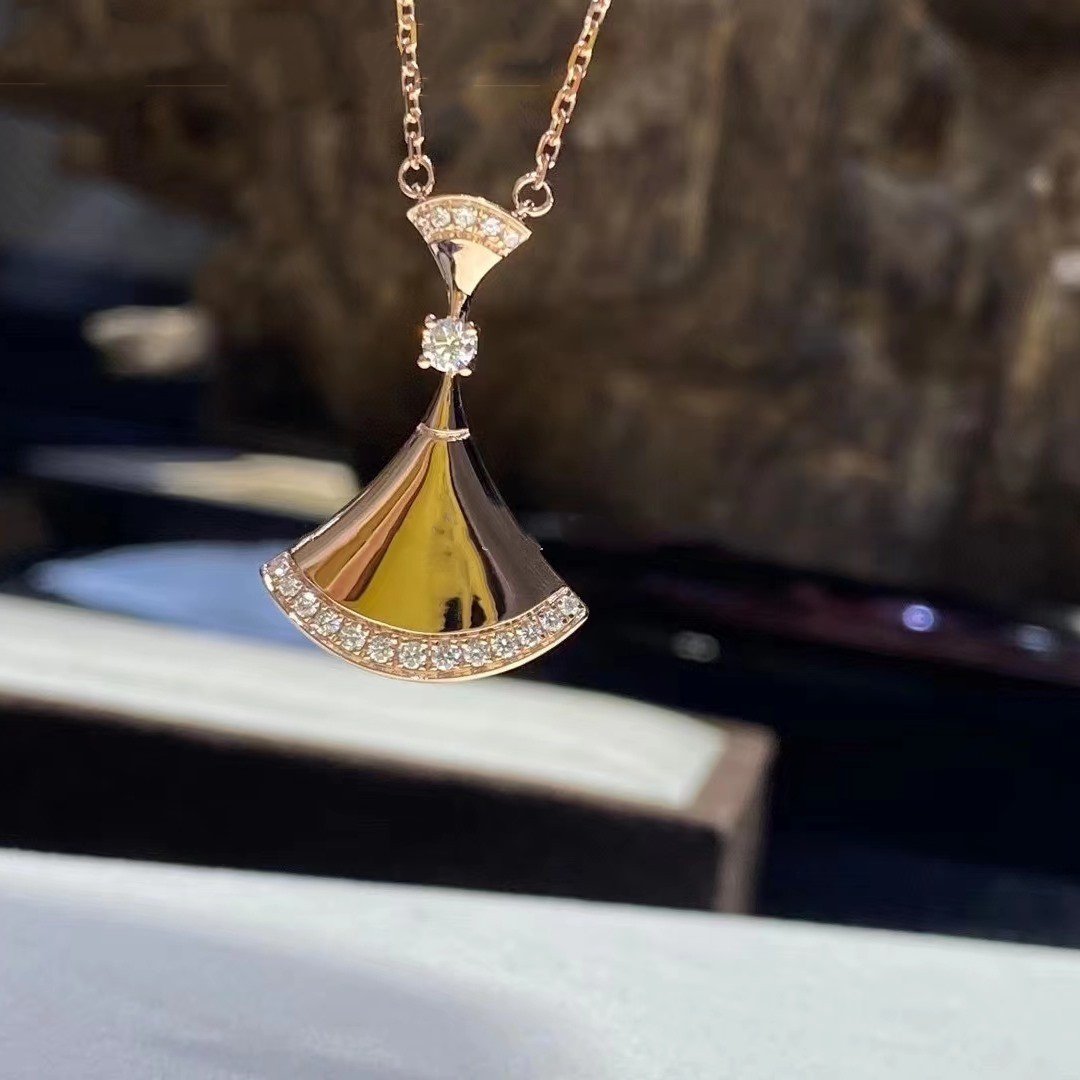 [Joyas Regalia] COLLAR DE ENSUEÑO ORO ROSA DIAMANTE