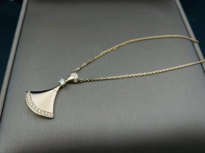 [Joyas Regalia] COLLAR DE ENSUEÑO ORO ROSA DIAMANTE