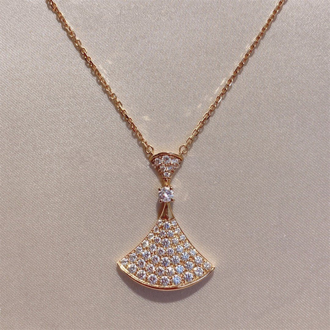 [Joyas Regalia] COLLAR DE ENSUEÑO EN ORO ROSA CON DIAMANTES