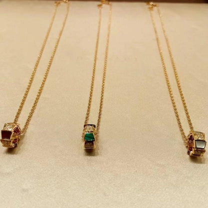 [Regalia jewelry]SERPENTI PEDANT DIAMOND NECKLACE