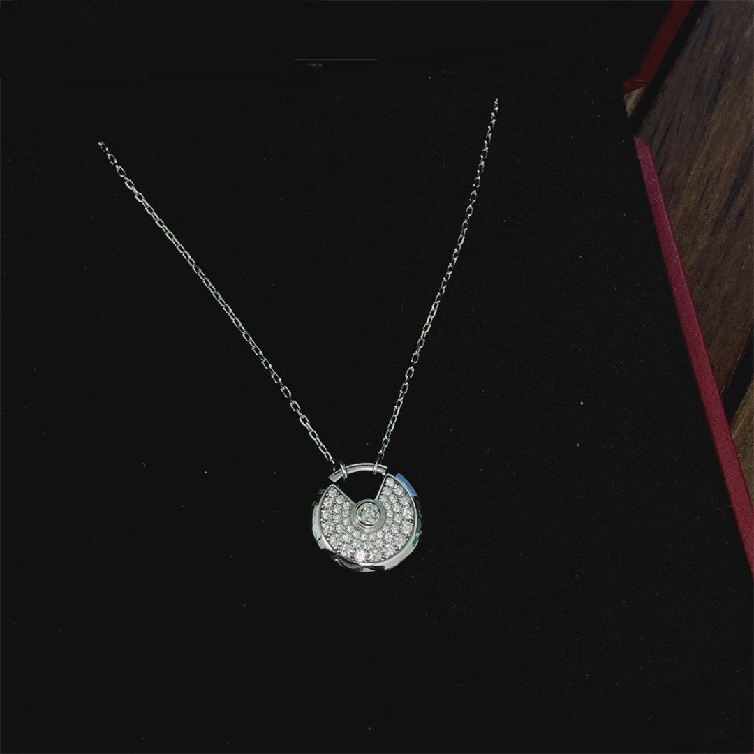 [Joyas Regalia] COLLAR AMULETTE DE PLATA CON DIAMANTES