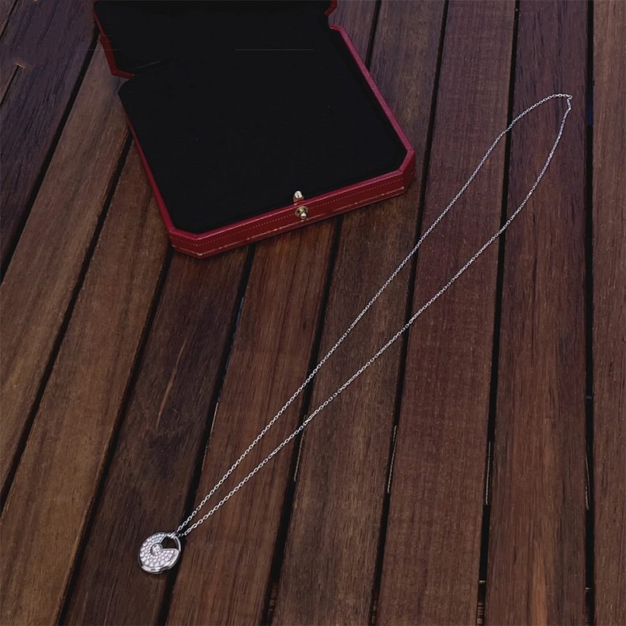 [Joyas Regalia] COLLAR AMULETTE DE PLATA CON DIAMANTES