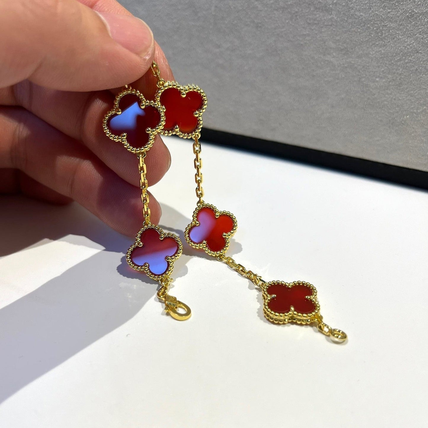 [Regalia jewelry]CLOVER 5 MOTIFS RED AGATE  BRACELET