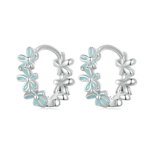 Boucles d'oreilles créoles en guirlande vert menthe et fleurs en émail