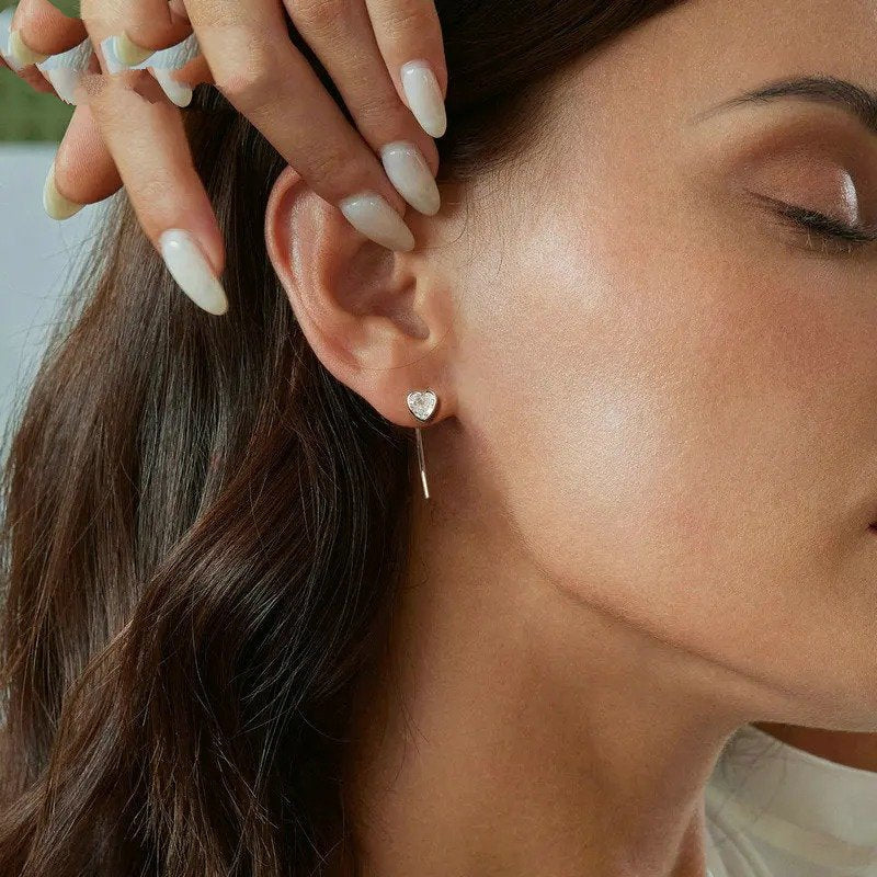 Boucles d'oreilles simples et délicates en forme de cœur pour femme BSE1003