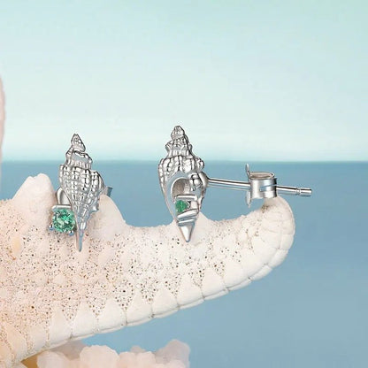 Boucles d'oreilles à tige en forme de conque, incrustées de zircones vertes, hypoallergéniques