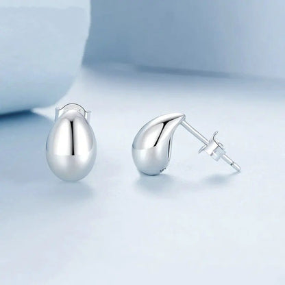 Boucles d'oreilles à tige en forme de goutte d'eau brillantes Boucles d'oreilles hypoallergéniques en forme de larme