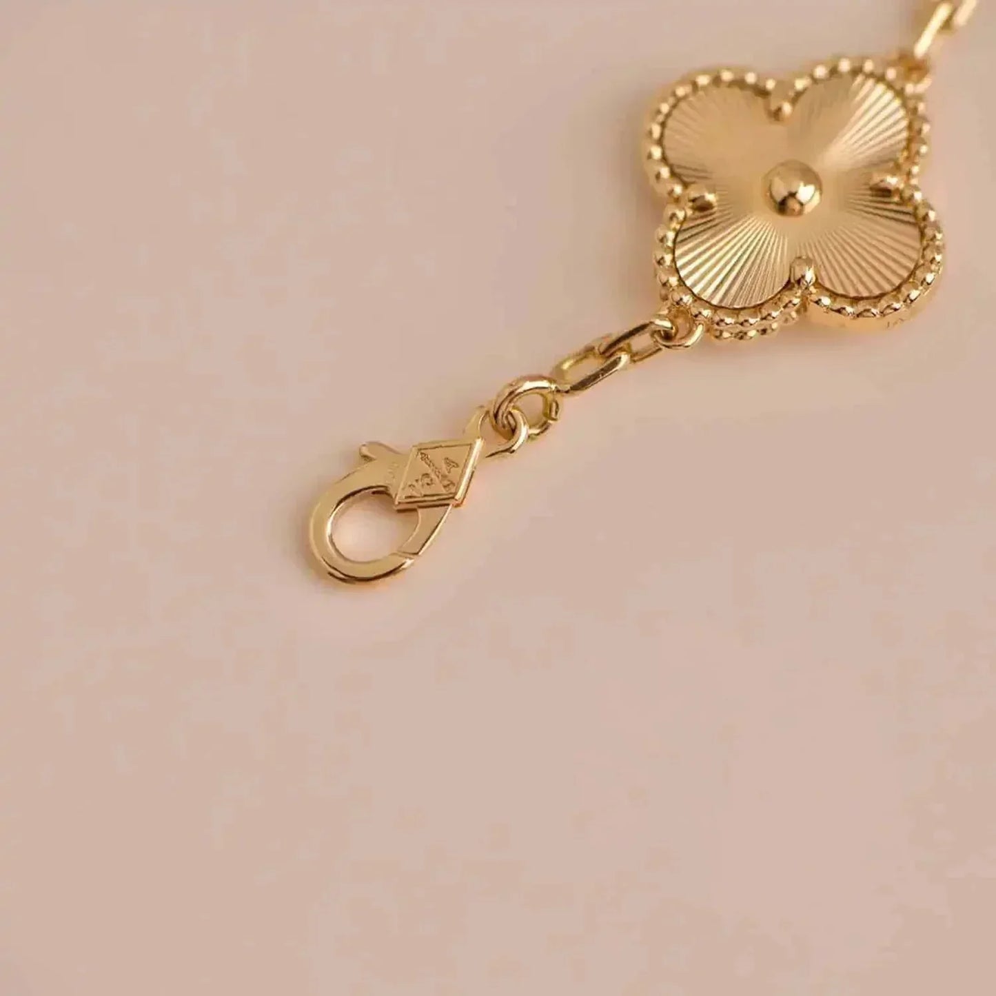 [Joyas Regalia]Pulsera láser de 5 flores de trébol 