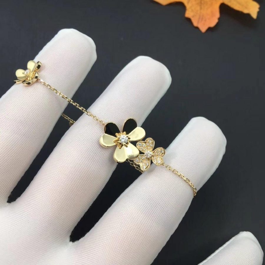 [Joyas Regalia]PULSERA FRIVOLE DE ORO CON 5 FLORES
