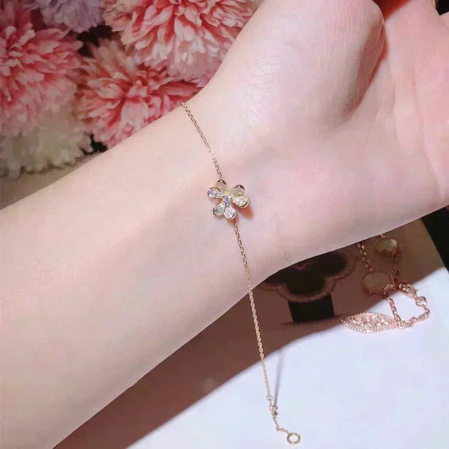 [Joyas Regalia]PULSERA FRIVOLE DE FLOR DE ORO CON DIAMANTES