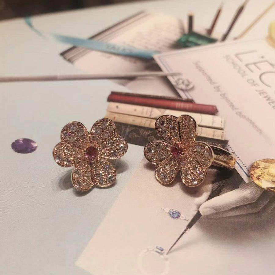 [Regalia jewelry]FRIVOLE PINK GOLD FLOWER DIAMOND EARRINGS