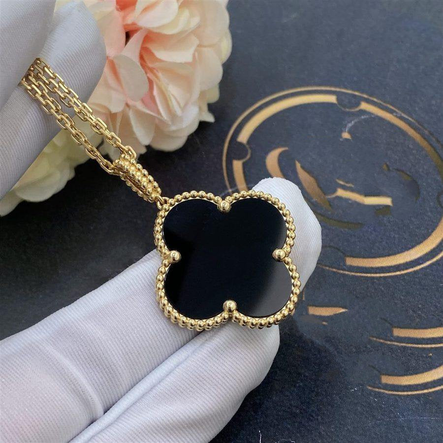 [Regalia jewelry]CLOVER 25MM GOLD ONYX BIG CLOVER NECKLACE