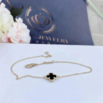 [Joyas Regalia] PULSERA DE UNA SOLA FLOR DE ÓNIX Y TRÉBOL