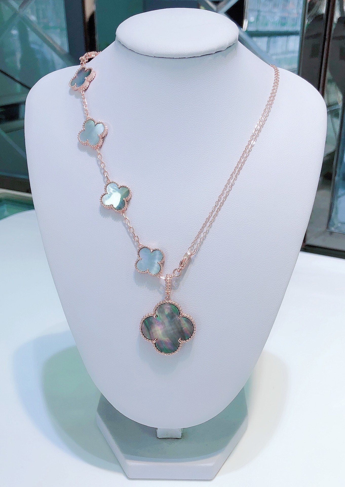 [Regalia jewelry]COMBINED BRACELET 5 MOTIFS AND NECKLACE DARK MOP ROSE GOLD