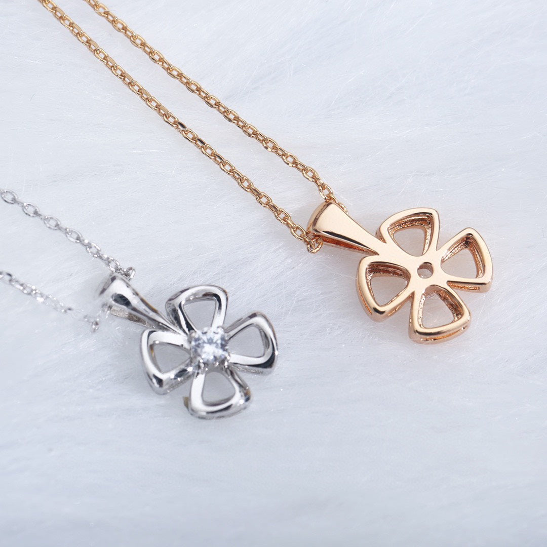 [Joyas Regalia] COLLAR FIOREVER CON CENTRO DE DIAMANTE