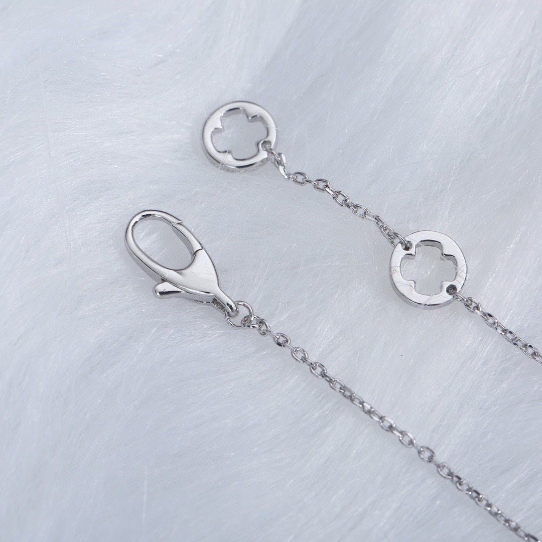 [Joyas Regalia] COLLAR FIOREVER CON CENTRO DE DIAMANTE