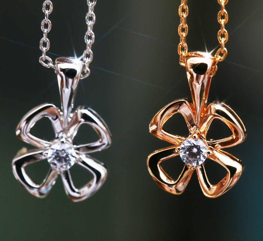[Joyas Regalia] COLLAR FIOREVER CON CENTRO DE DIAMANTE