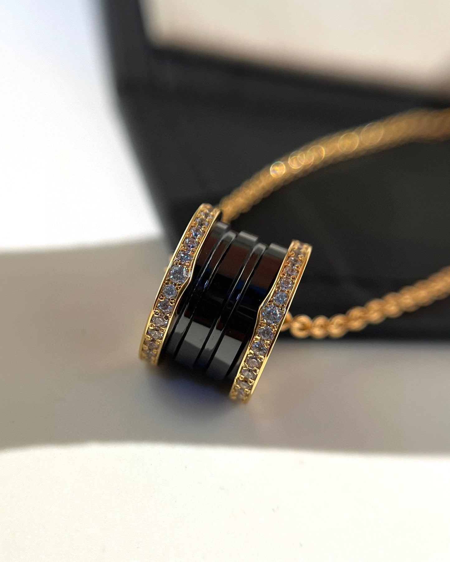 [Regalia jewelry]ZERO 1 BLACK CERAMIC DIAMOND PINK GOLD NECKLACE