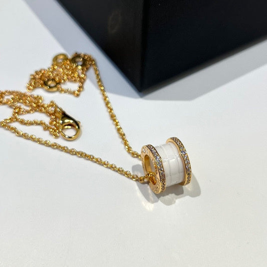[Bijoux Regalia] COLLIER ZÉRO 1 EN CÉRAMIQUE BLANCHE ET DIAMANT EN OR ROSE